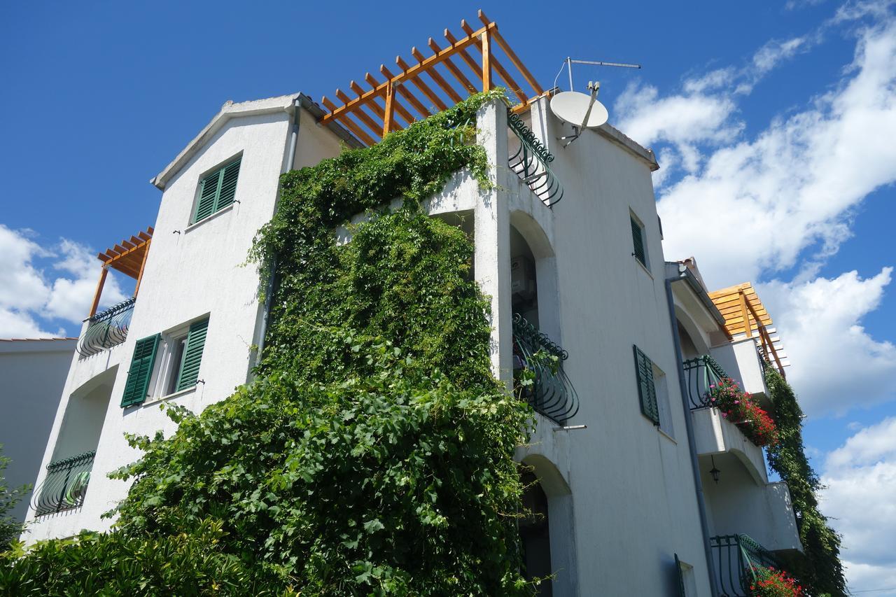 Apartments Nada Vodice Exterior photo